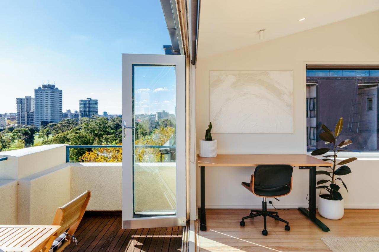 Spectacular Views Over Albert Park Melbourne Exterior foto